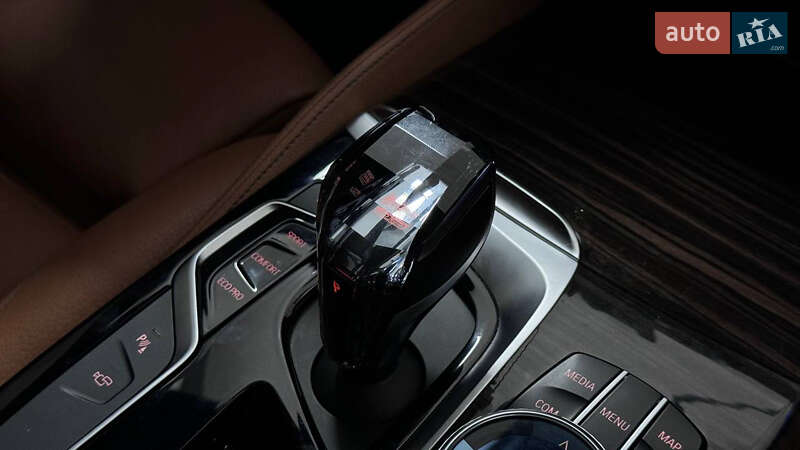 Седан BMW 5 Series 2018 в Киеве