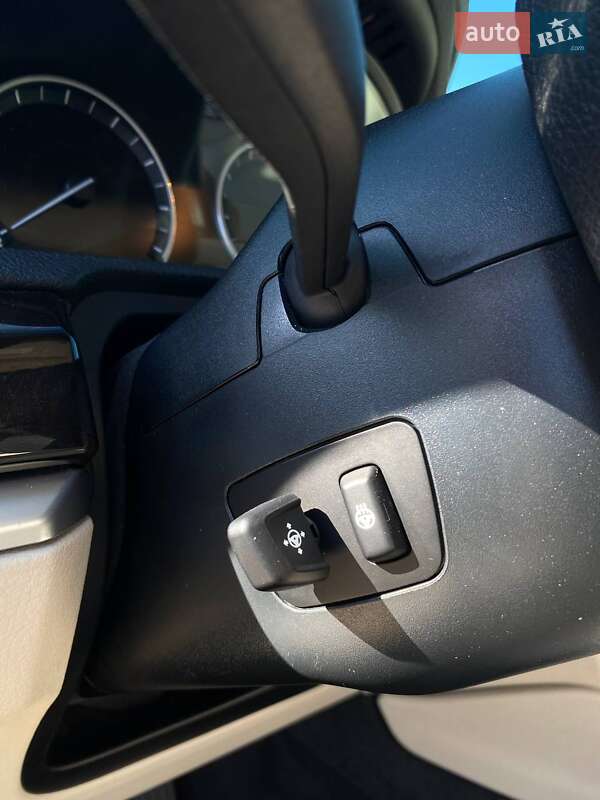 Ліфтбек BMW 5 Series 2010 в Києві фото 10 Ліфтбек BMW 5 Series 2010 в Києві