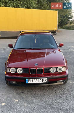 Седан BMW 5 Series 1994 в Виннице