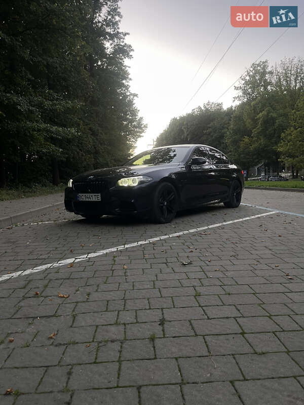 Седан BMW 5 Series 2013 в Львове