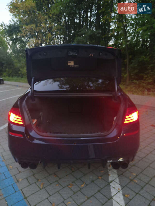 Седан BMW 5 Series 2013 в Львове