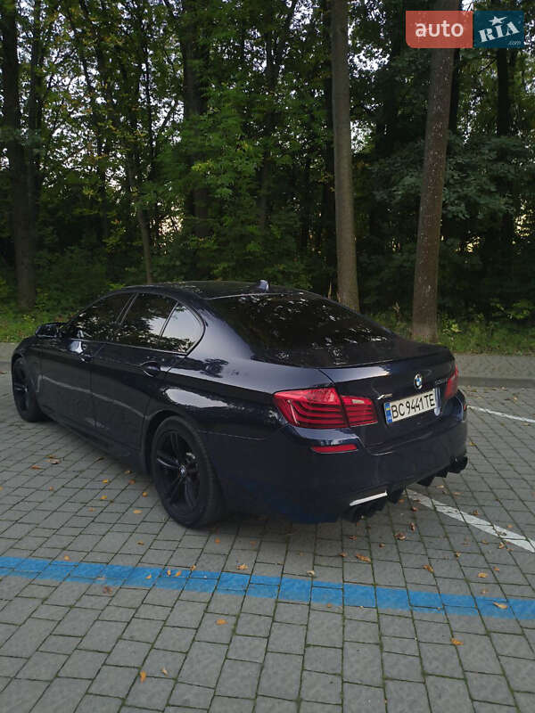 Седан BMW 5 Series 2013 в Львове