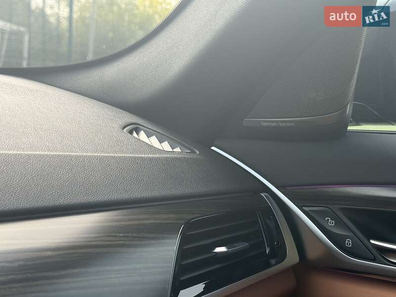 Седан BMW 5 Series 2021 в Львове