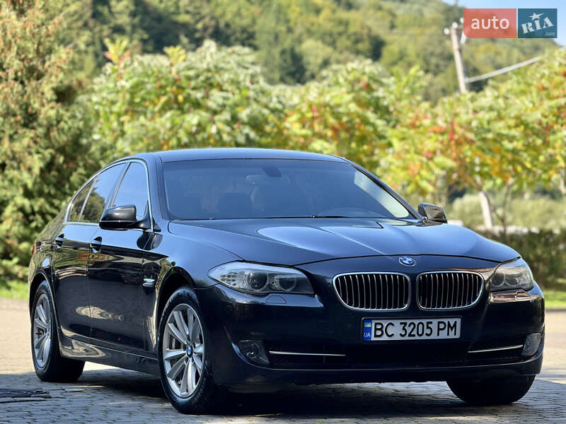 Седан BMW 5 Series 2012 в Міжгір'ї
