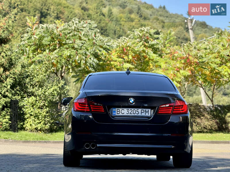 Седан BMW 5 Series 2012 в Міжгір'ї