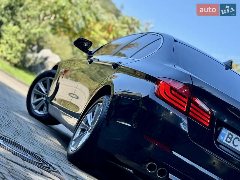 Седан BMW 5 Series 2012 в Міжгір'ї