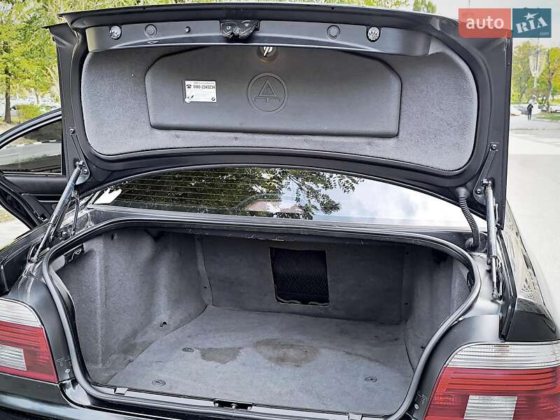 Седан BMW 5 Series 2000 в Харкові