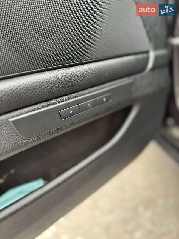 Седан BMW 5 Series 2012 в Звягеле фото 20 Седан BMW 5 Series 2012 в Звягеле