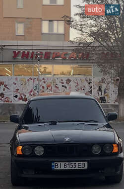 Седан BMW 5 Series 1989 в Пирятині