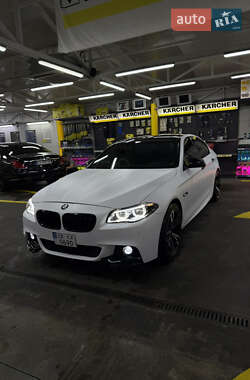 Седан BMW 5 Series 2012 в Чернівцях