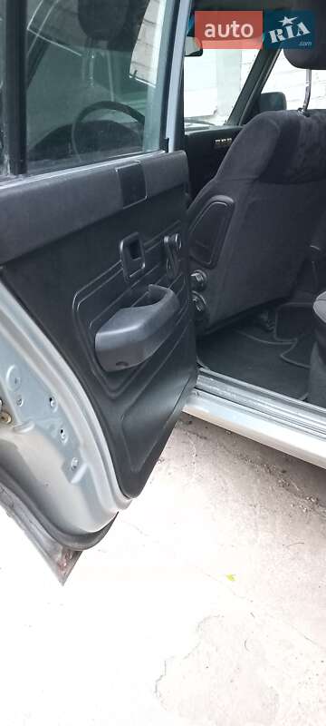 Седан BMW 5 Series 1984 в Запорожье