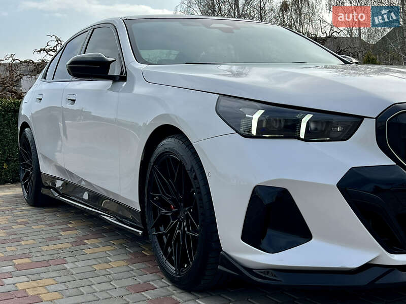 Седан BMW 5 Series 2023 в Одесі