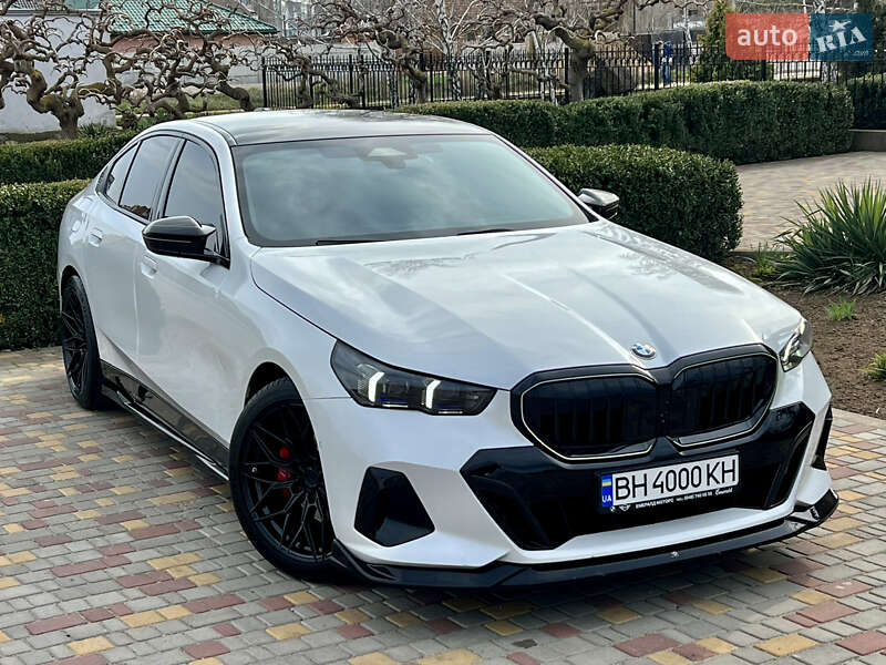 Седан BMW 5 Series 2023 в Одесі