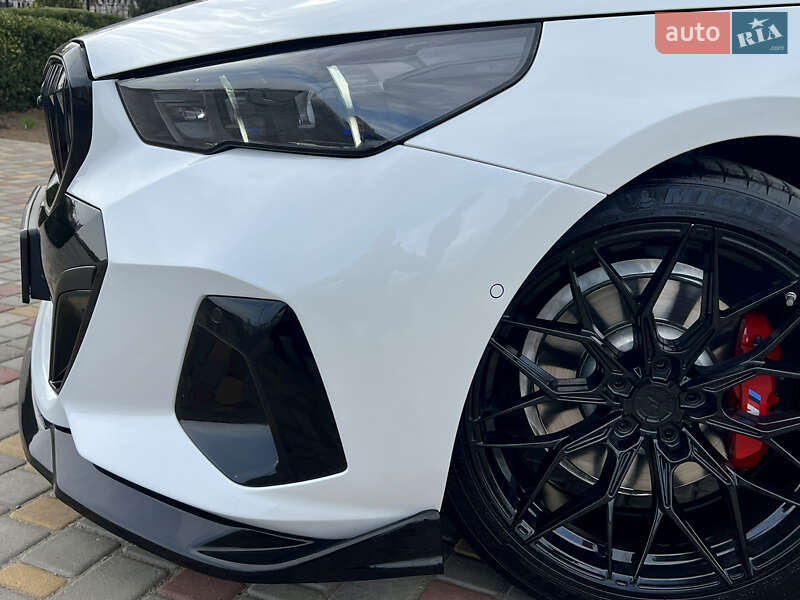 Седан BMW 5 Series 2023 в Одесі