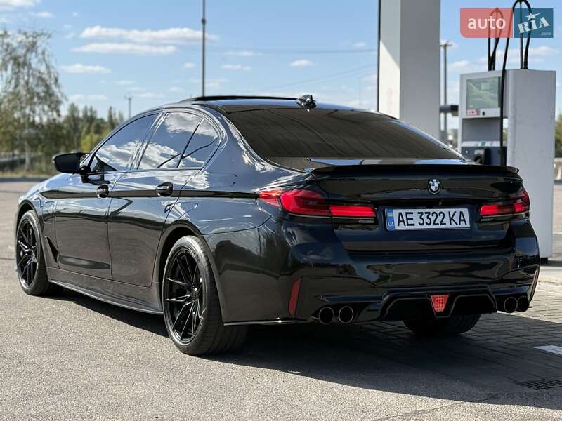 Седан BMW 5 Series 2017 в Днепре