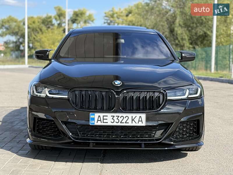 Седан BMW 5 Series 2017 в Днепре