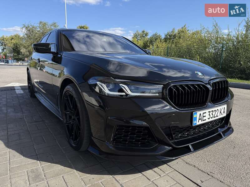 Седан BMW 5 Series 2017 в Днепре