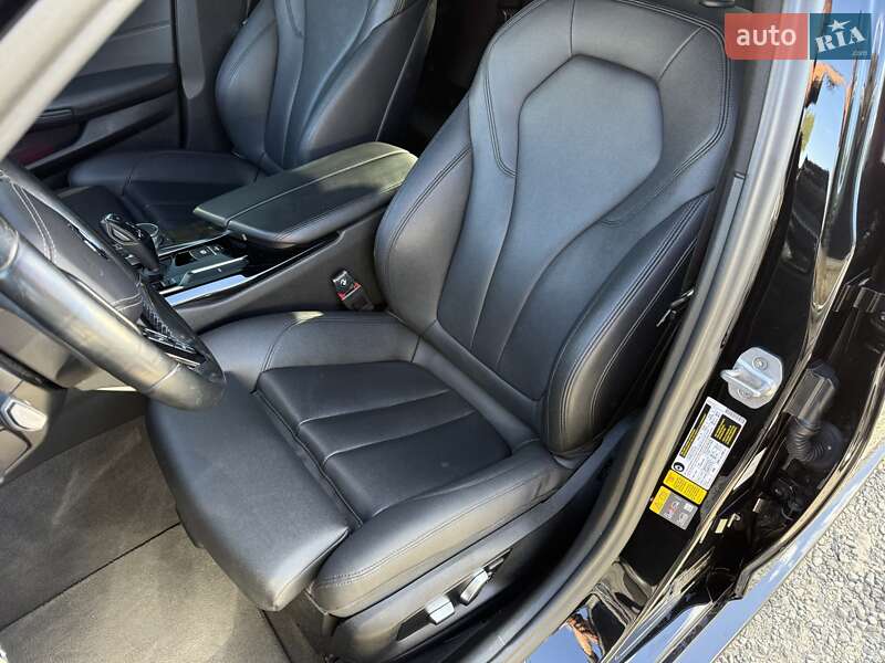 Седан BMW 5 Series 2017 в Днепре