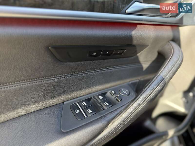 Седан BMW 5 Series 2017 в Днепре