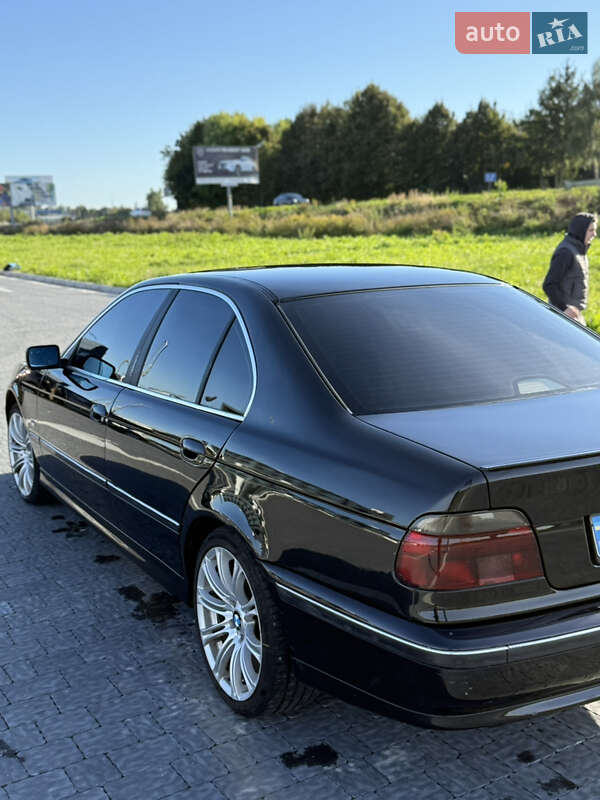 Седан BMW 5 Series 1999 в Львові
