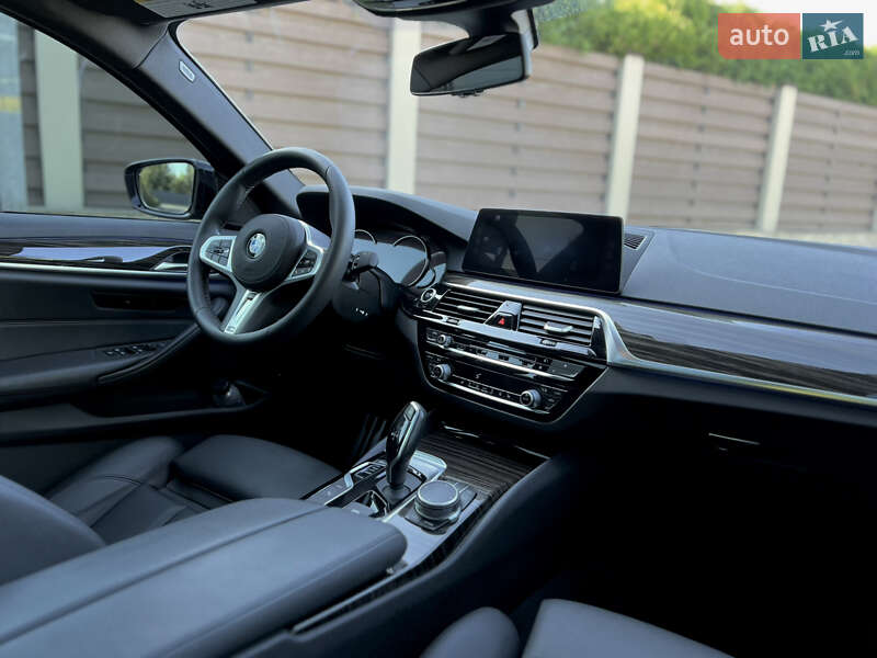 Седан BMW 5 Series 2017 в Киеве фото 45 Седан BMW 5 Series 2017 в Киеве