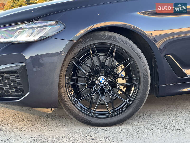 Седан BMW 5 Series 2017 в Мукачево