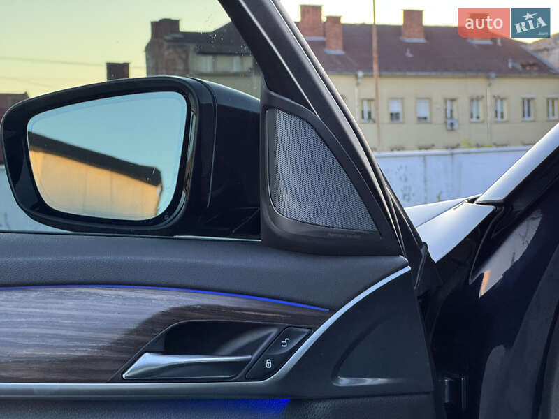 Седан BMW 5 Series 2017 в Мукачево