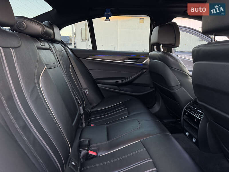 Седан BMW 5 Series 2017 в Мукачево