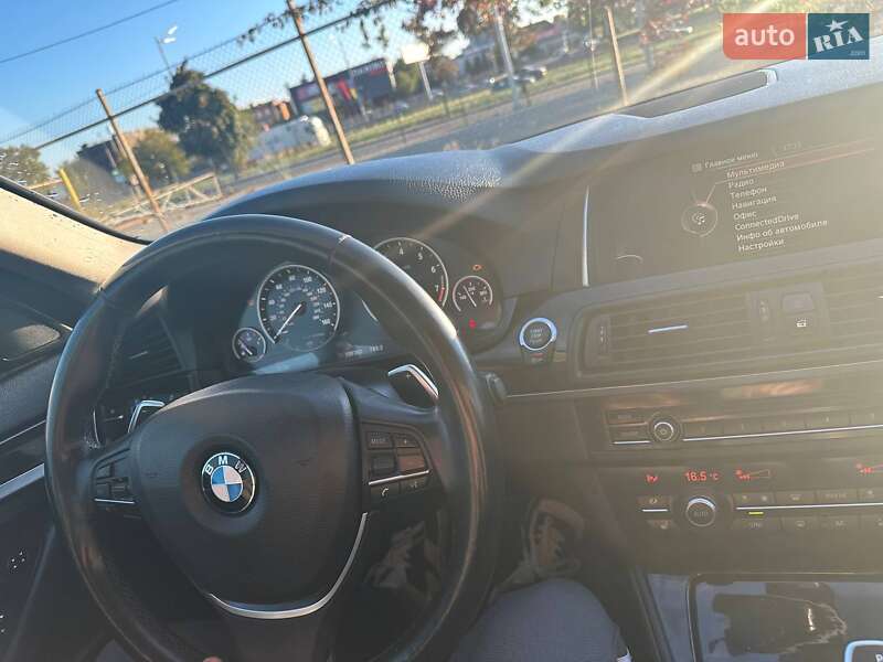 Седан BMW 5 Series 2016 в Киеве