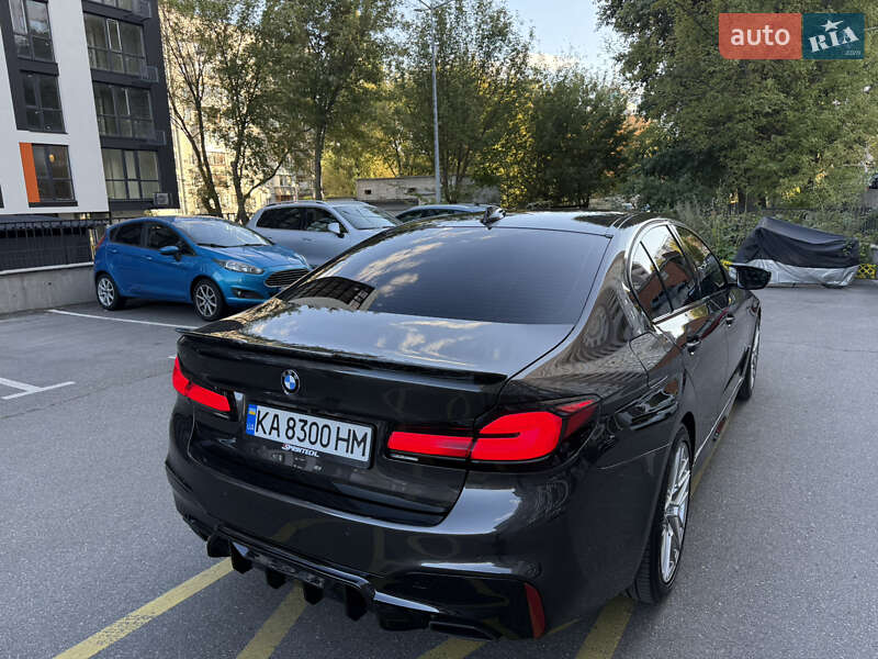 Седан BMW 5 Series 2019 в Киеве