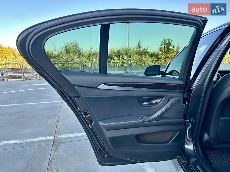 Седан BMW 5 Series 2015 в Києві фото 42 Седан BMW 5 Series 2015 в Києві