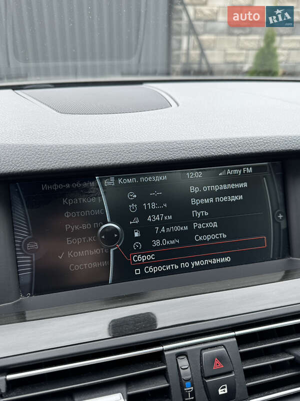 Седан BMW 5 Series 2011 в Вараше фото 14 Седан BMW 5 Series 2011 в Вараше