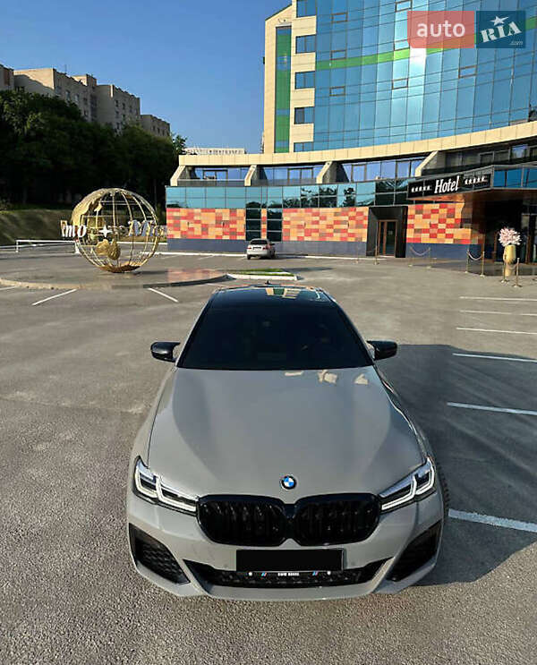 Седан BMW 5 Series 2018 в Киеве фото 2 Седан BMW 5 Series 2018 в Киеве