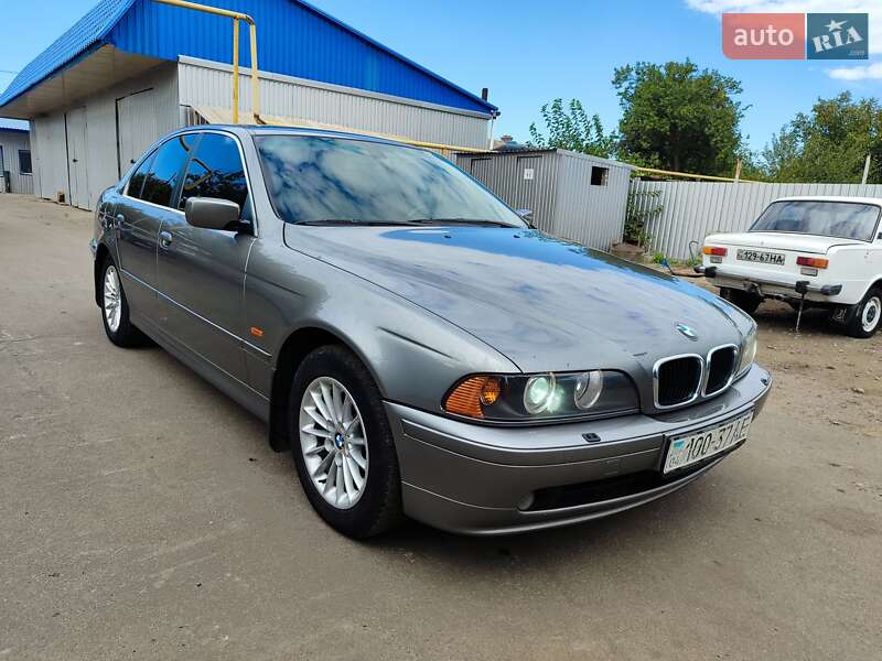 Седан BMW 5 Series 2001 в Дніпрі