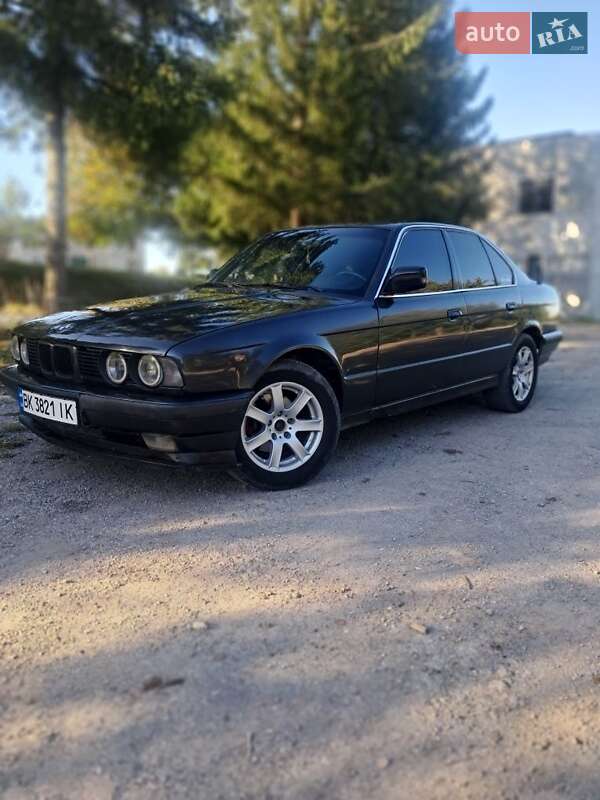 Седан BMW 5 Series 1989 в Монастыриске фото 8 Седан BMW 5 Series 1989 в Монастыриске
