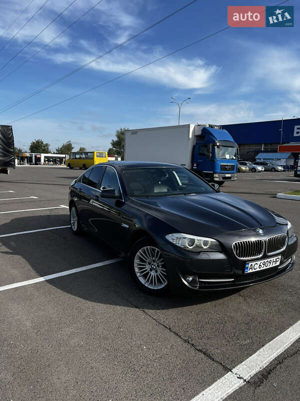 BMW 5 Series 2011 BMW 5 Series 2011
