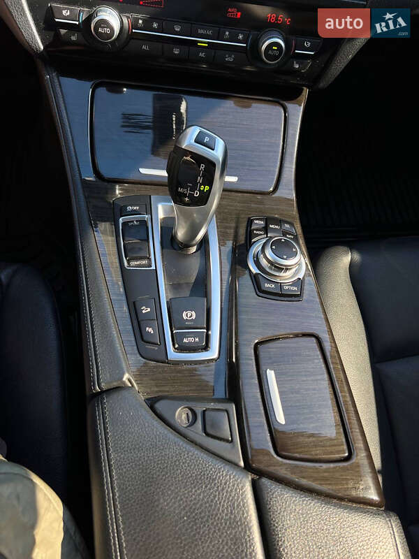 Седан BMW 5 Series 2013 в Львове