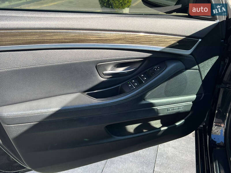 Седан BMW 5 Series 2013 в Львове