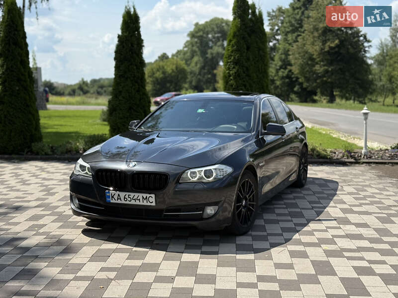 BMW 5 Series 2012 BMW 5 Series 2012