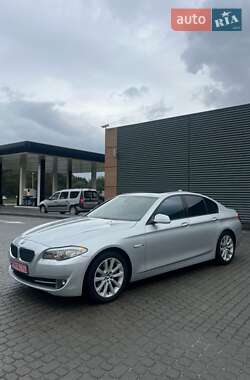 Седан BMW 5 Series 2010 в Львове