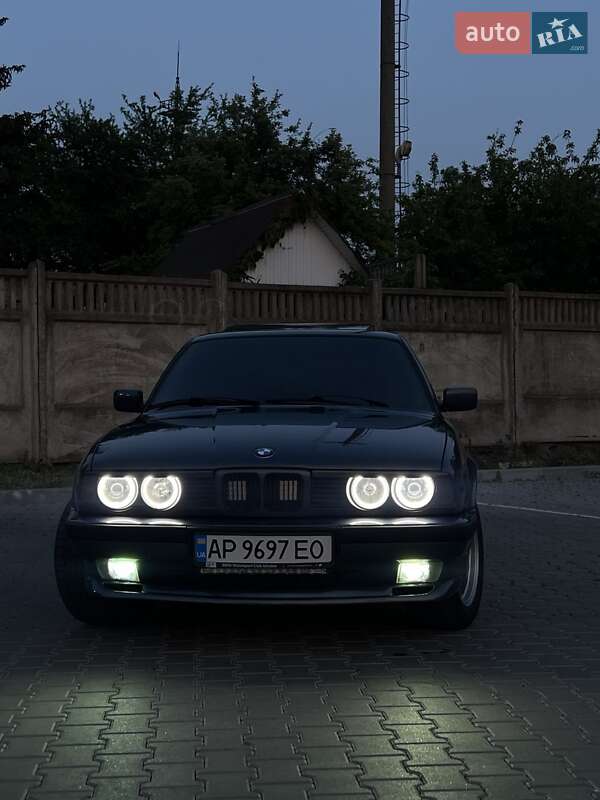 Седан BMW 5 Series 1988 в Вінниці