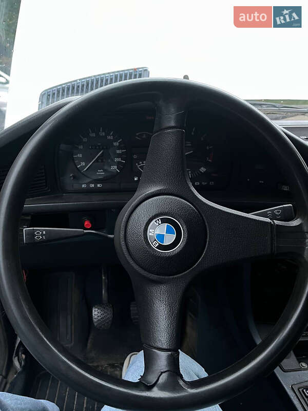 BMW 5 Series 1987