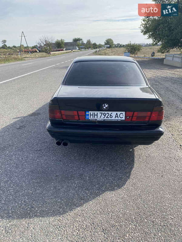 Седан BMW 5 Series 1993 в Одессе