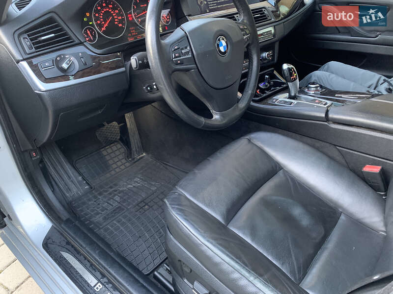 Седан BMW 5 Series 2013 в Надворной