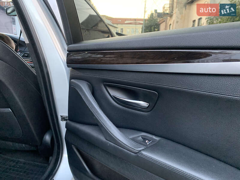 Седан BMW 5 Series 2013 в Надворной