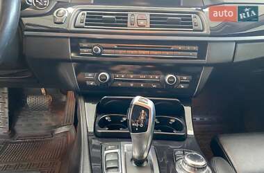 Седан BMW 5 Series 2012 в 