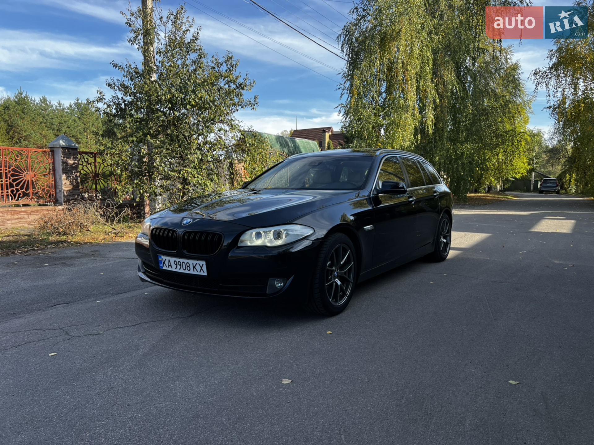 2010 BMW 5er - мініатюра 2