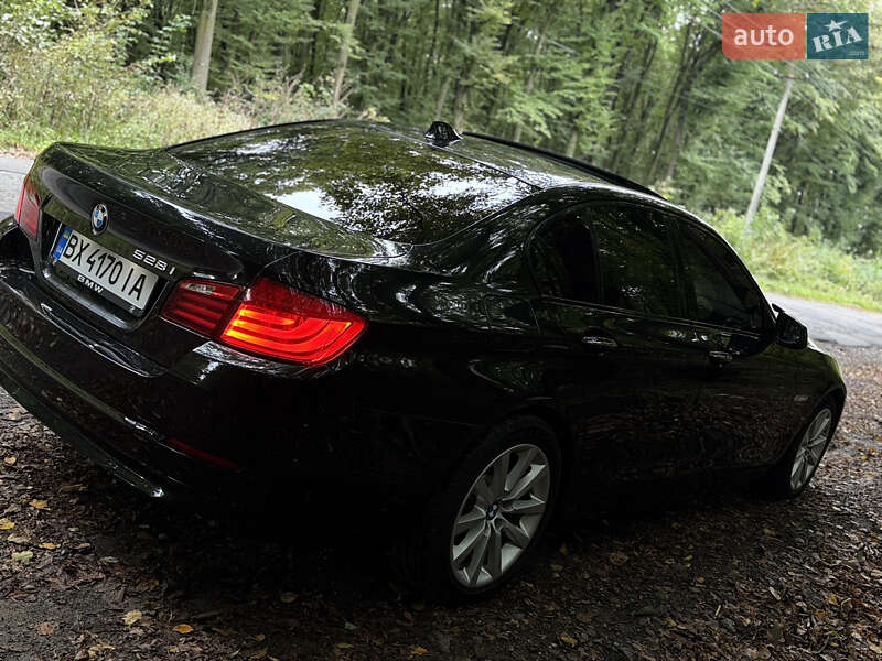 Седан BMW 5 Series 2010 в Хмельницком