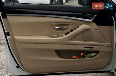 Седан BMW 5 Series 2012 в 