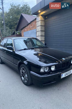 Седан BMW 5 Series 1990 в Тульчине